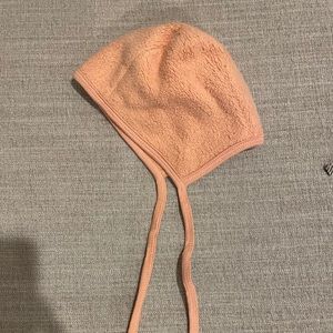 Briar baby sherpa bonnet